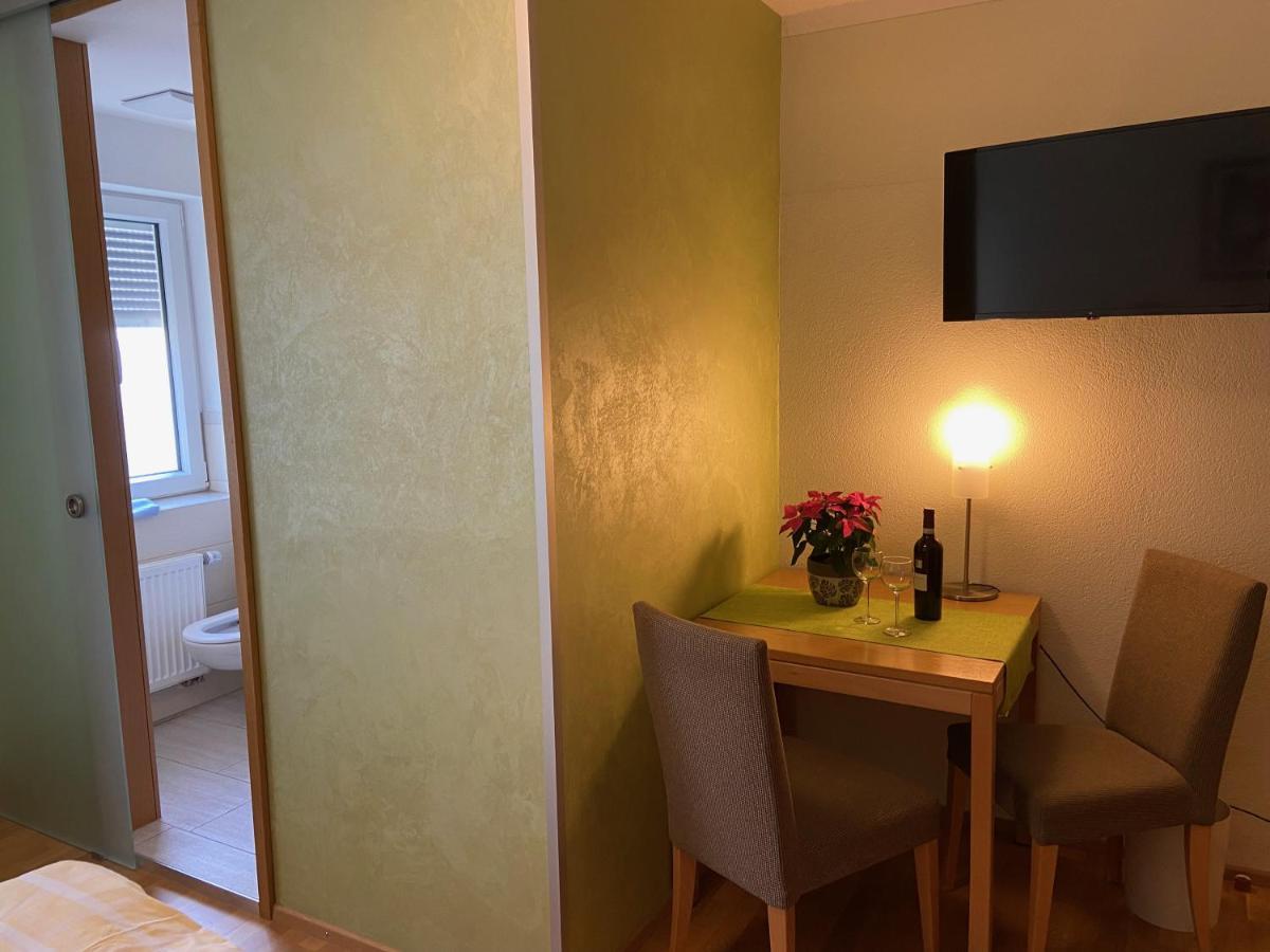 גונצבורג Hotel Goldener Loewe מראה חיצוני תמונה