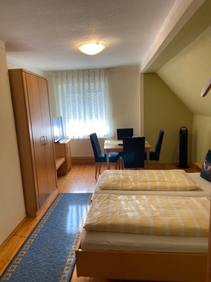 גונצבורג Hotel Goldener Loewe מראה חיצוני תמונה
