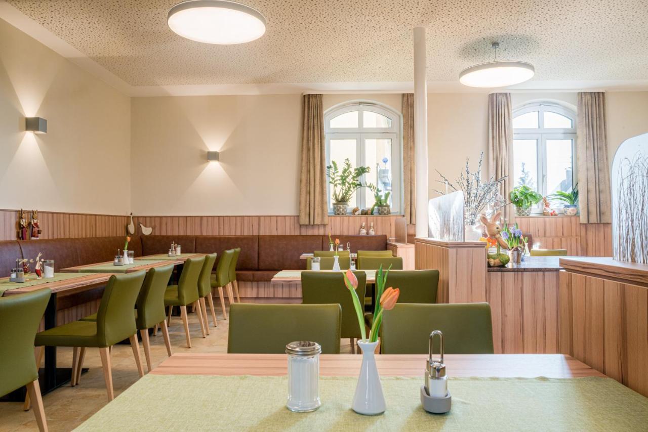 גונצבורג Hotel Goldener Loewe מראה חיצוני תמונה