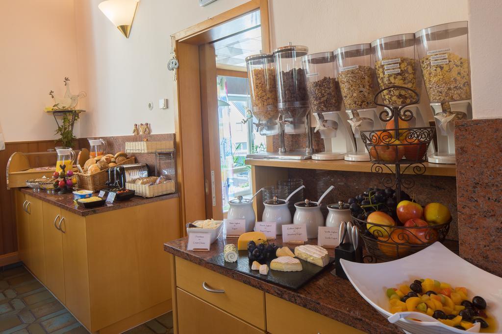 גונצבורג Hotel Goldener Loewe מראה חיצוני תמונה
