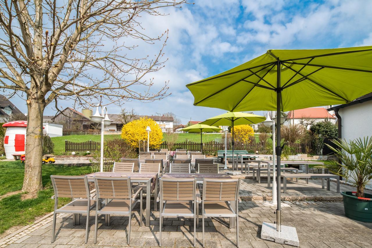 גונצבורג Hotel Goldener Loewe מראה חיצוני תמונה