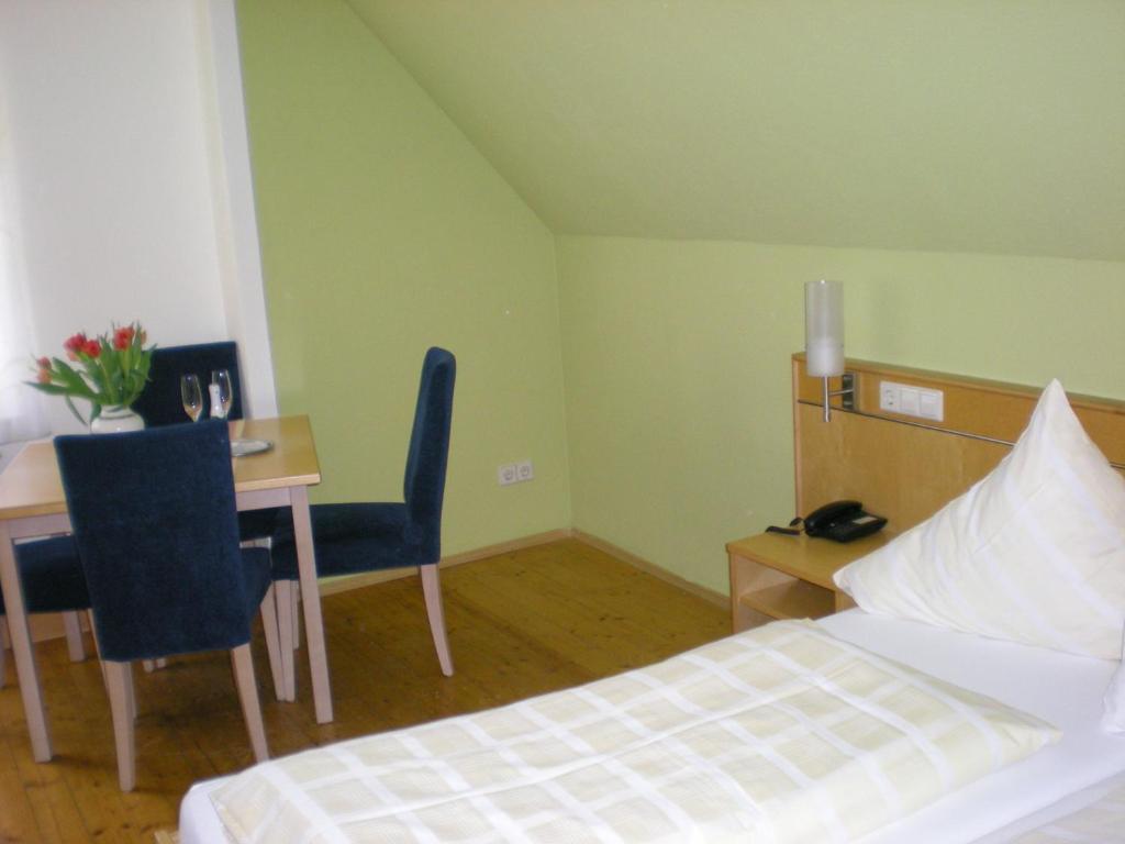 גונצבורג Hotel Goldener Loewe חדר תמונה