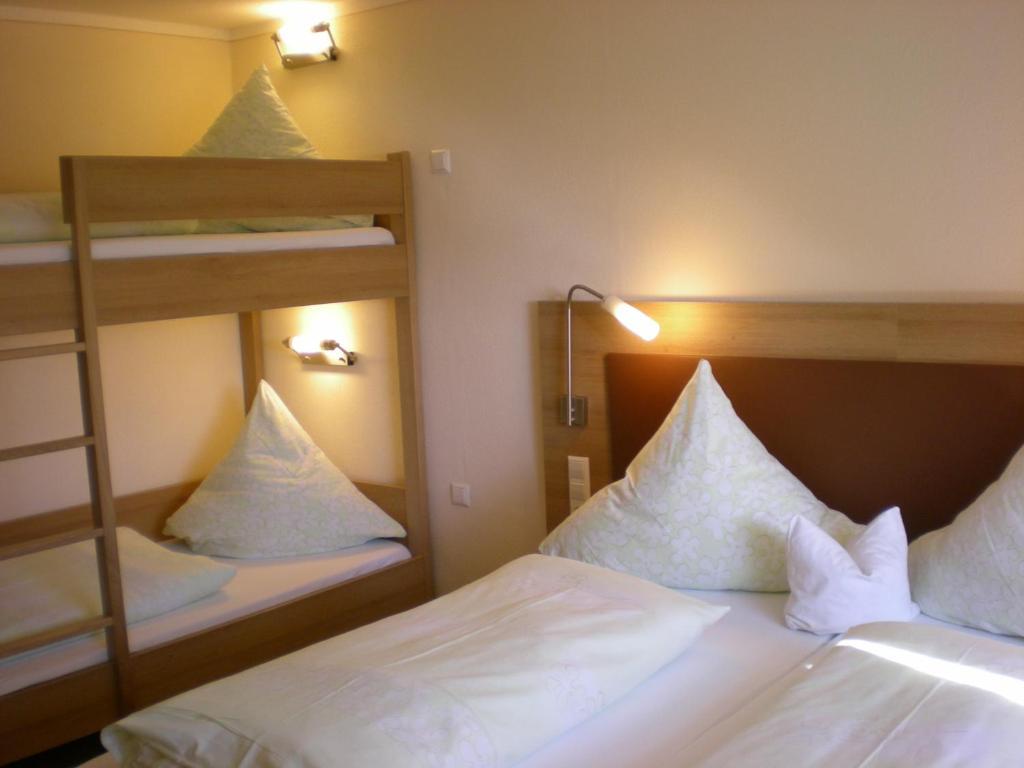 גונצבורג Hotel Goldener Loewe חדר תמונה