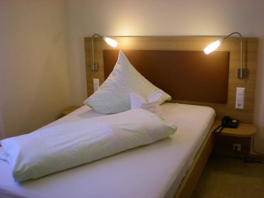 גונצבורג Hotel Goldener Loewe חדר תמונה